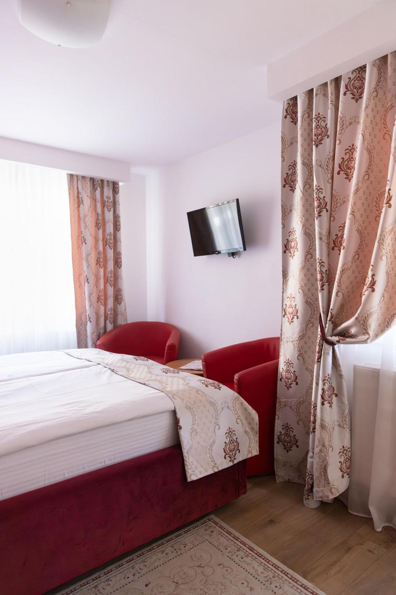 Tui Guest house