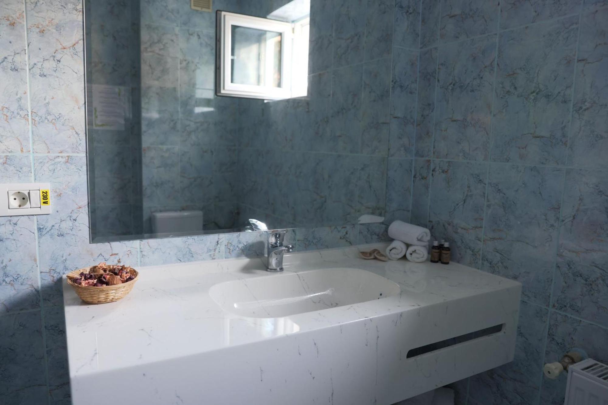 Guest house Tui 3*